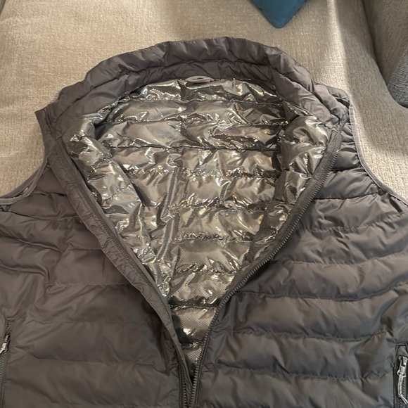 Columbia Puffer Vest with Magic Lining.  Men’s XXL - Picture 4 of 4